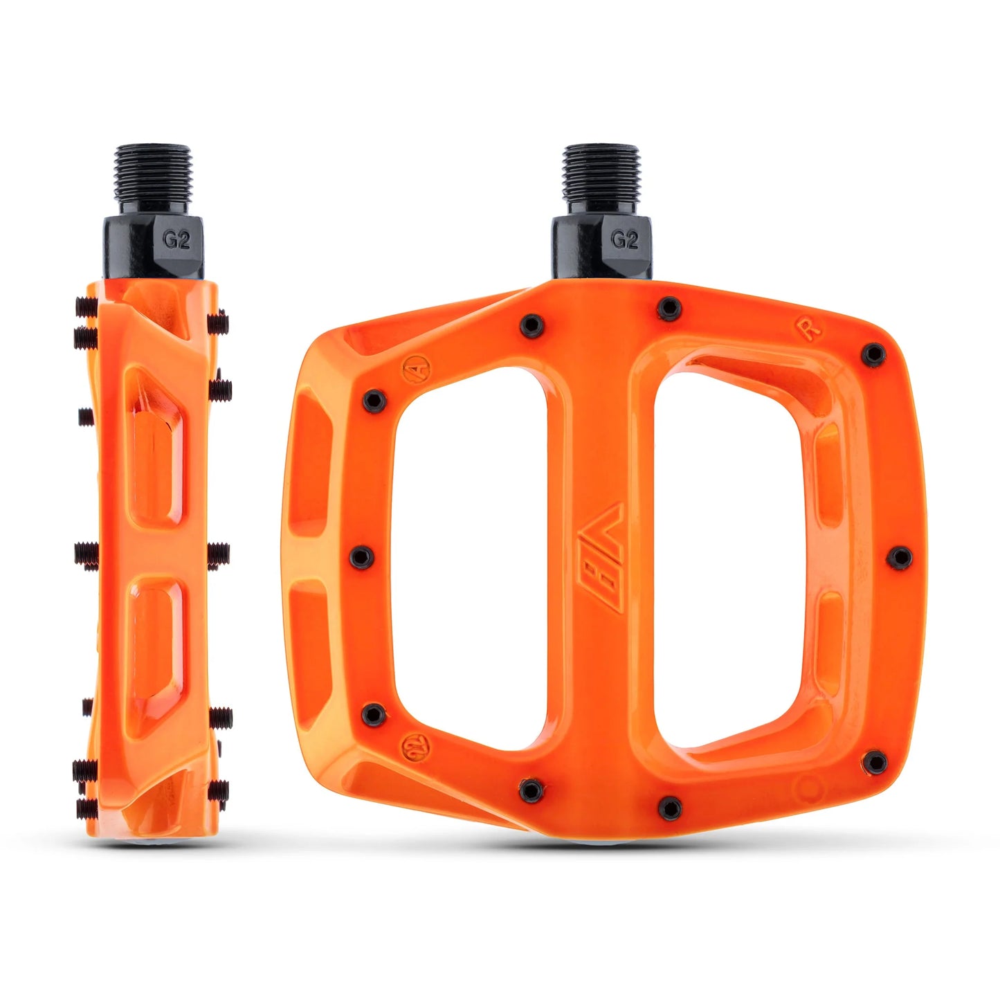 V8 V2 Flat Pedal