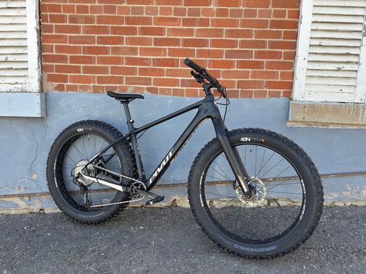 Used Pivot LES Fat Carbon 27.5" Fat PRO XT, Carbon Rigid Fork