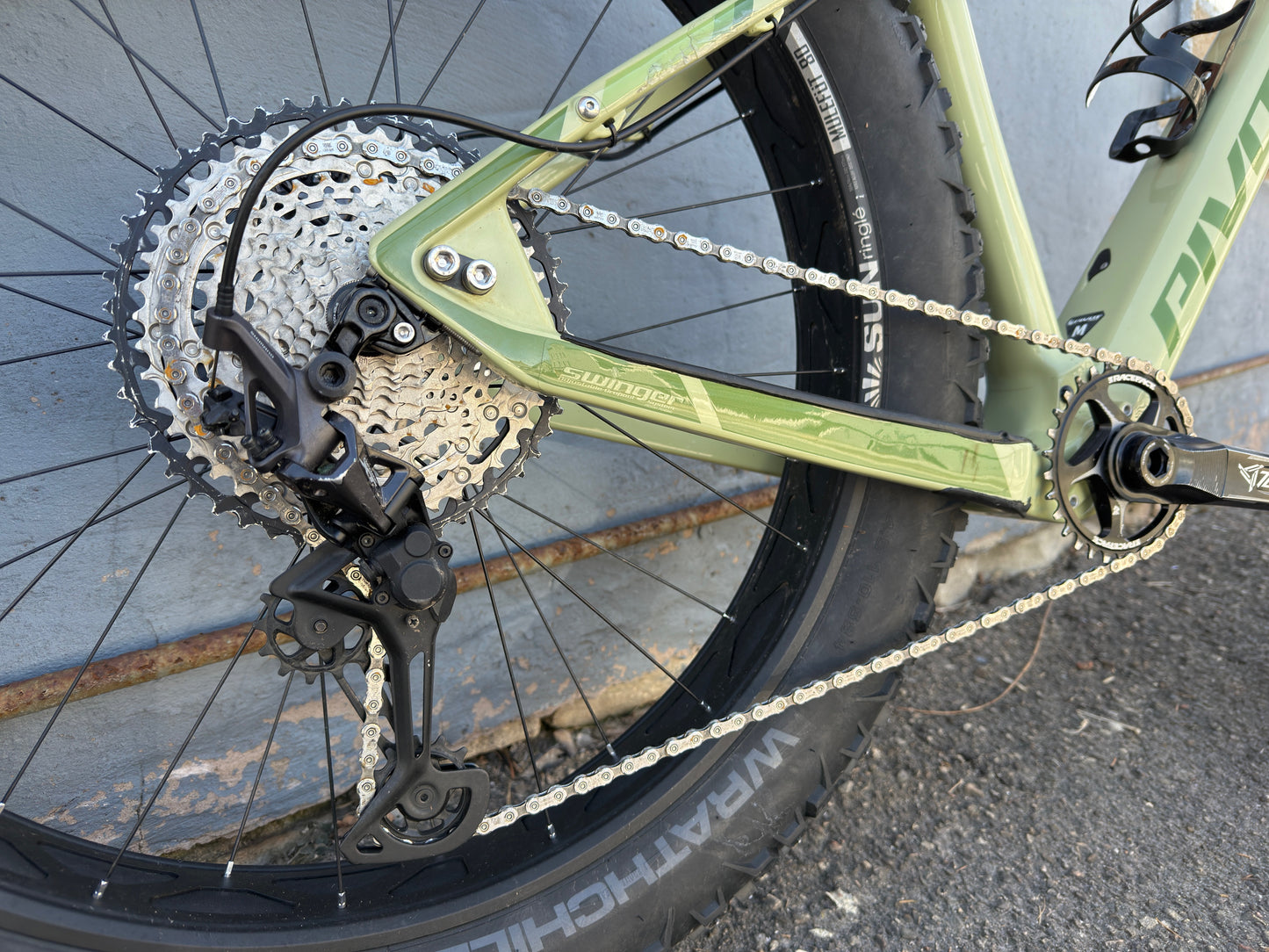 Used Pivot LES Fat Carbon 27.5" Fat PRO XT, Carbon Rigid Fork