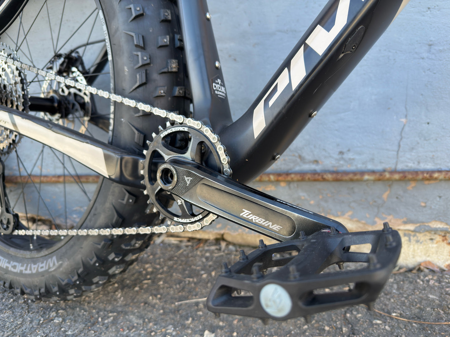 Used Pivot LES Fat Carbon 27.5" Fat PRO XT, Carbon Rigid Fork